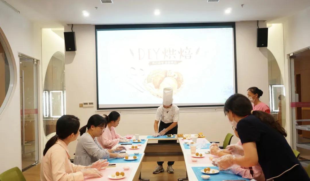 在金馨健康烘焙DIY,讓幸福在香甜中彌漫